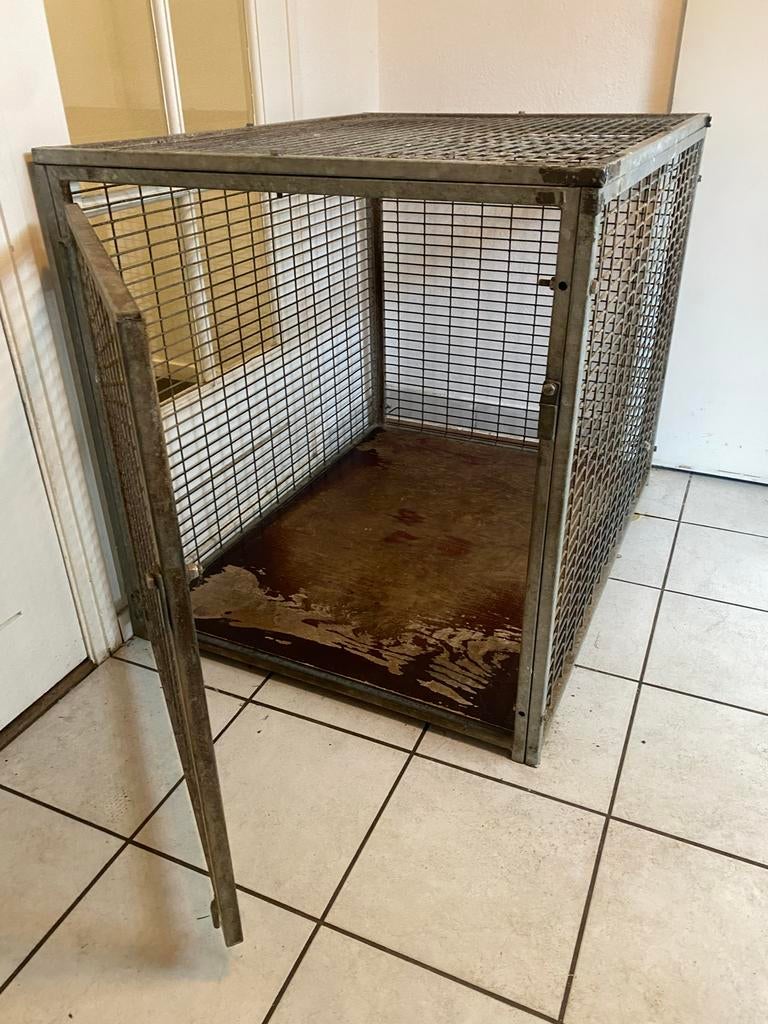 Hondenbench 105 lang 80 breed 85 hoog wolfshonden, Ophalen, Gebruikt