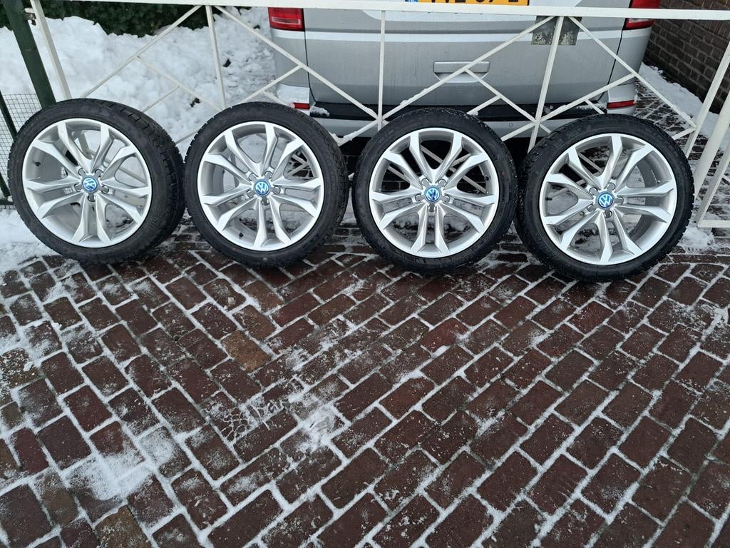 Winterset 18 inch nieuw winterbanden 5x112 225 45 18 audi, Ophalen, 18 inch, Banden en Velgen, Nieuw