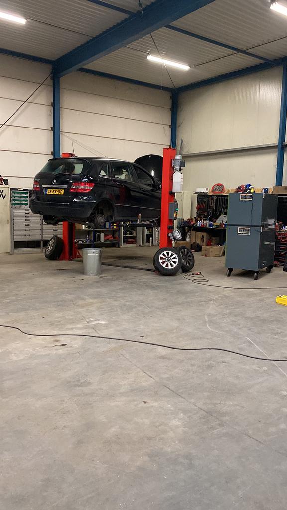 Allround monteur aangeboden regio Drechtsteden.