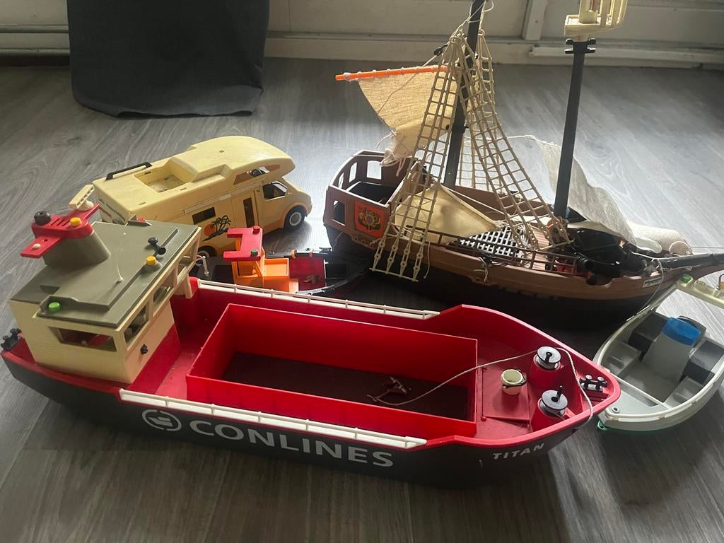 Speelgoed boten en camper set playmobil, Ophalen, Gebruikt