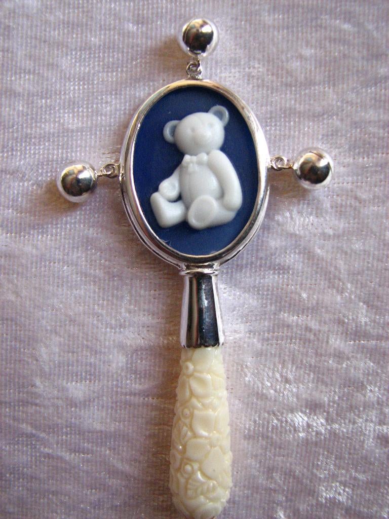 Mooie Zilveren Rammelaar - Beertje met blauwe achtergrond, Antiek en Kunst, Antiek | Goud en Zilver, Verzenden, Zilver