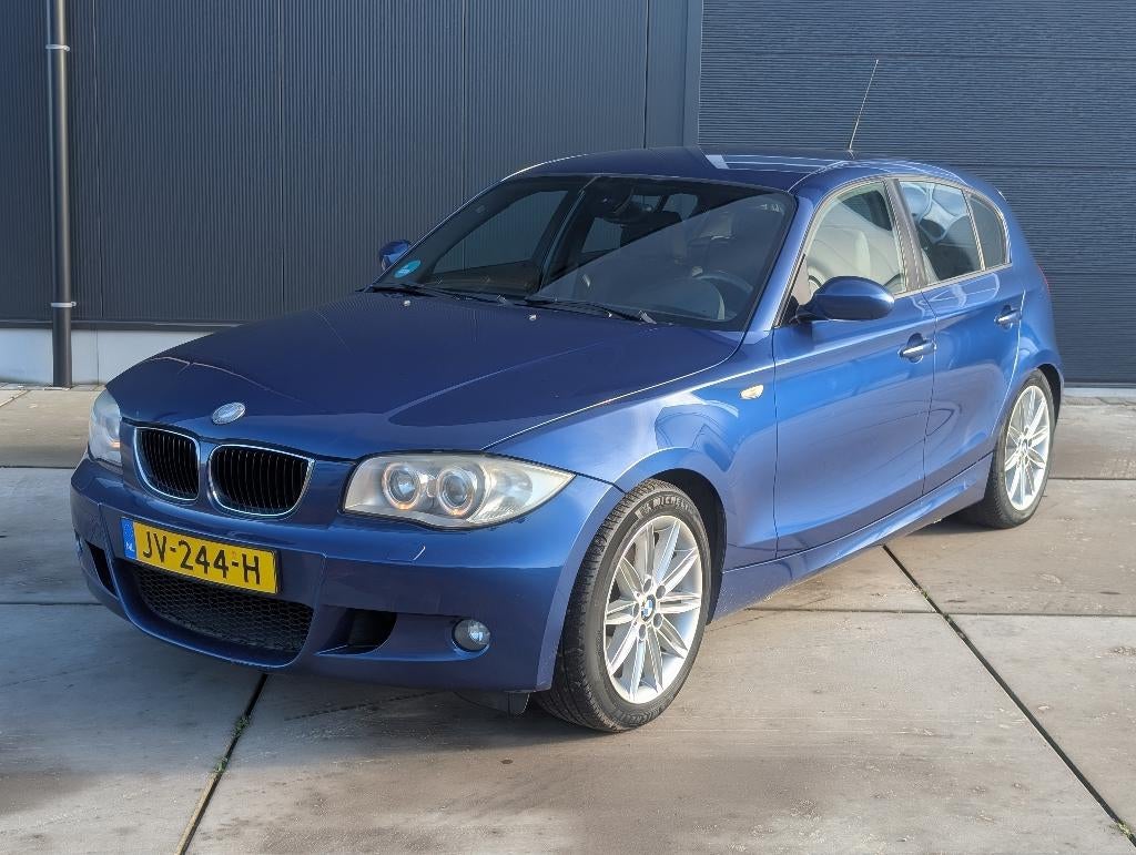 BMW 2006 Blauw, M-pakket, Xenon, Cruise-control, PDC, 1-Serie, Achterwielaandrijving, 1995 cc, 4 cilinders
