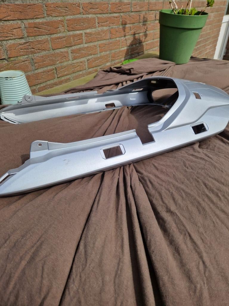 Achterkuip gedeelte. FJR., Ophalen of Verzenden, Nieuw