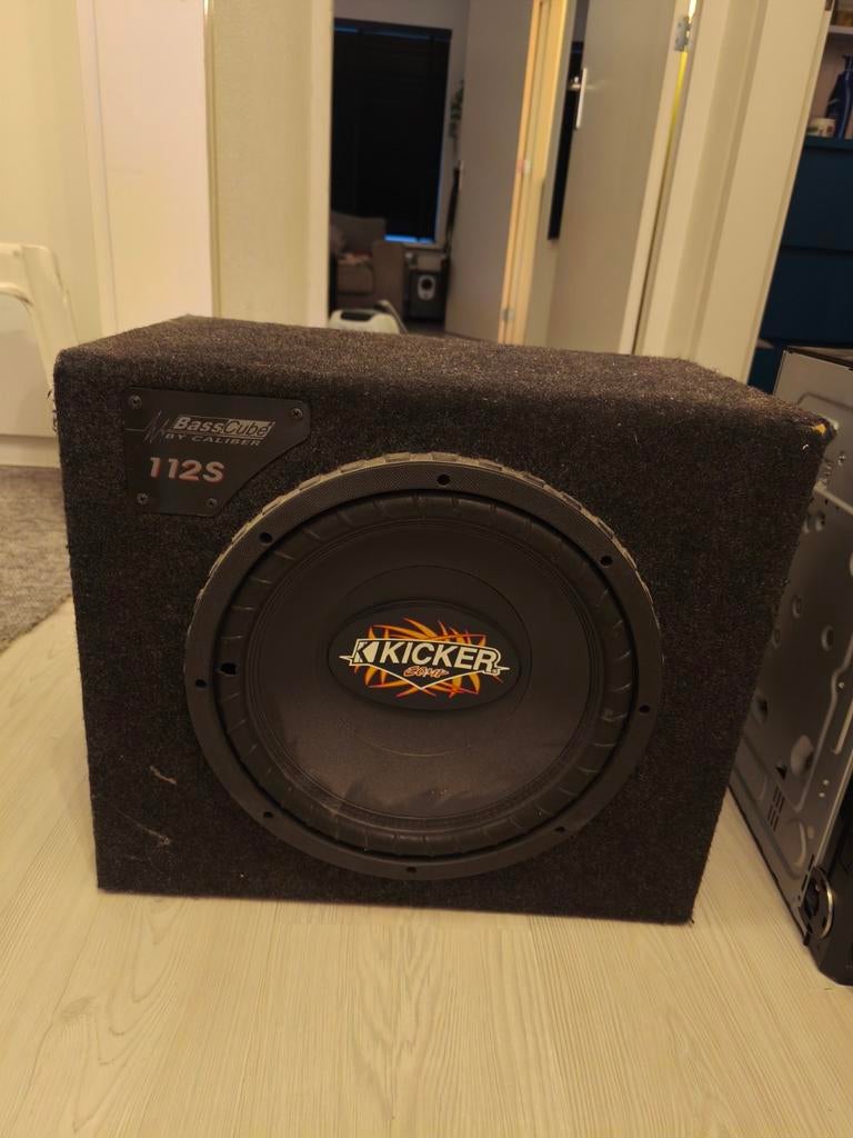 Woofer kicker, Auto diversen, Ophalen of Verzenden, Zo goed als nieuw