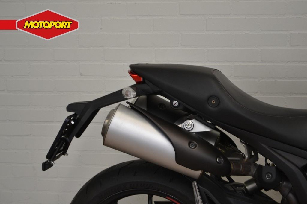 Ducati Monster 796 ABS (bj 2012), Motoren, Bedrijf, Ducati North Europe BV, Naked bike, Oranjelaan 64
2382 VE  Zoeterwoude-Rijndijk