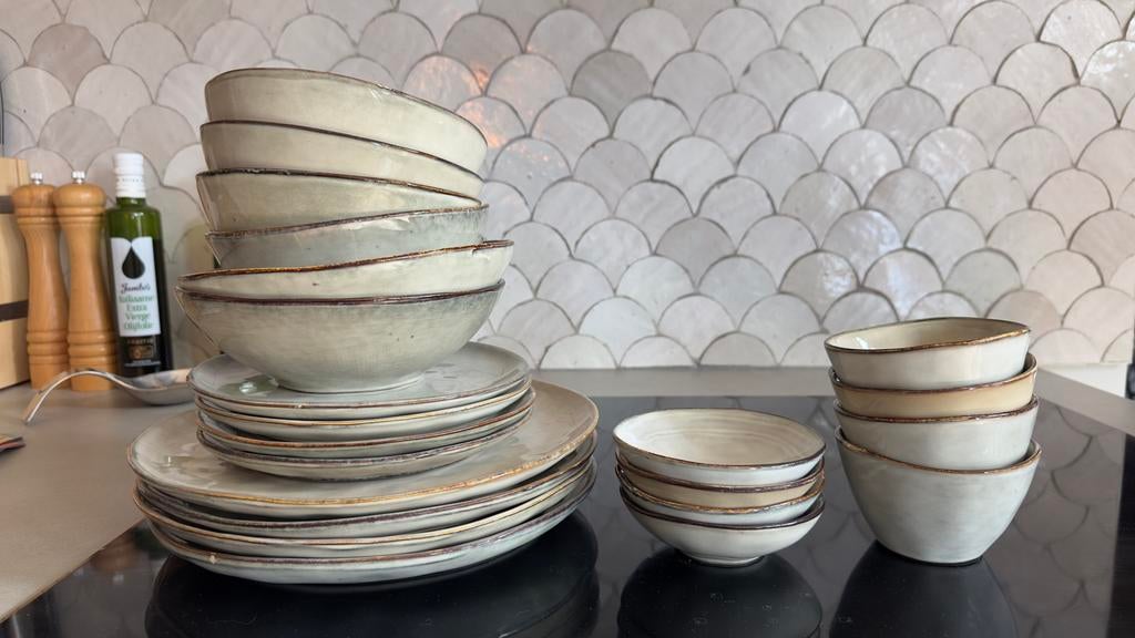 Xenos Toscane Servies 22-delig - Beige/Crème, Ophalen, Keramiek, Zo goed als nieuw, Effen