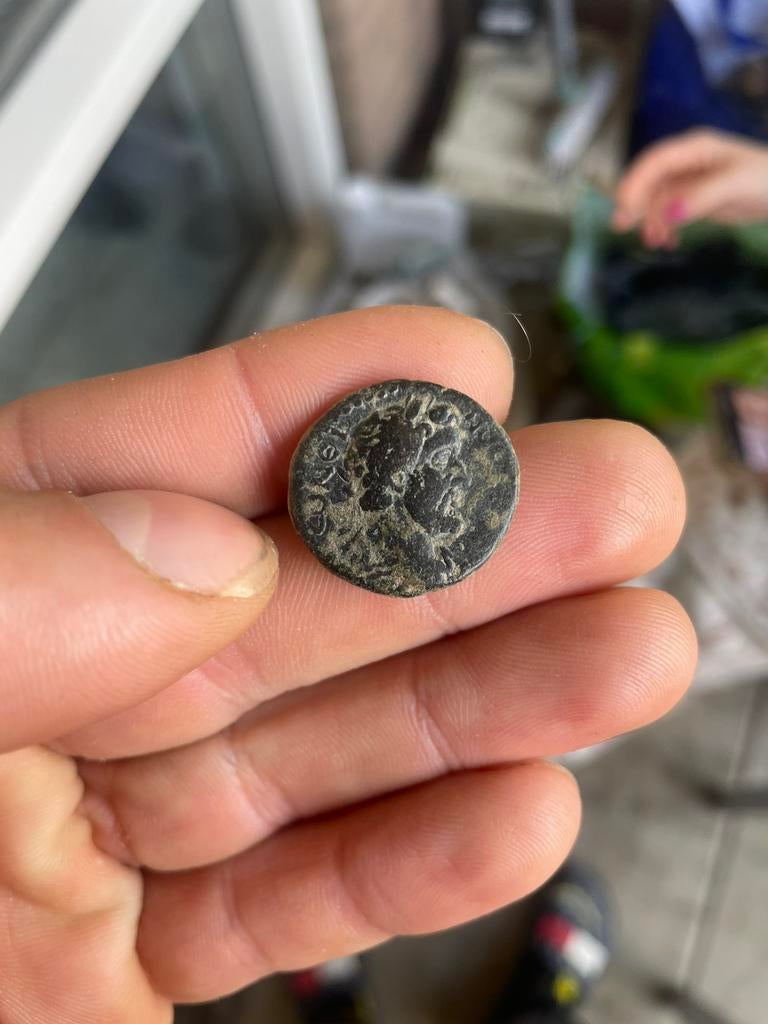 Romeinse provinciale Antonius Pius leuke bust bodemvondst, Ophalen of Verzenden, Brons