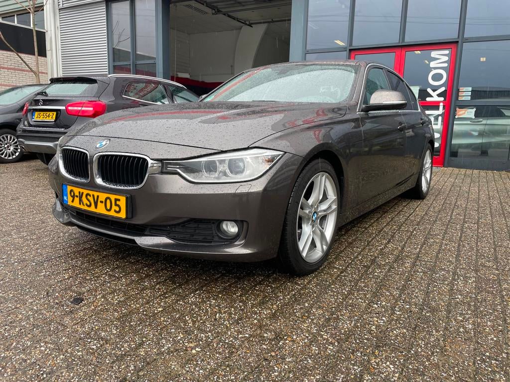 BMW 3-serie 320i EfficientDynamics Edition Executive, Achterwielaandrijving, Gebruikt, Euro 6, 4 cilinders