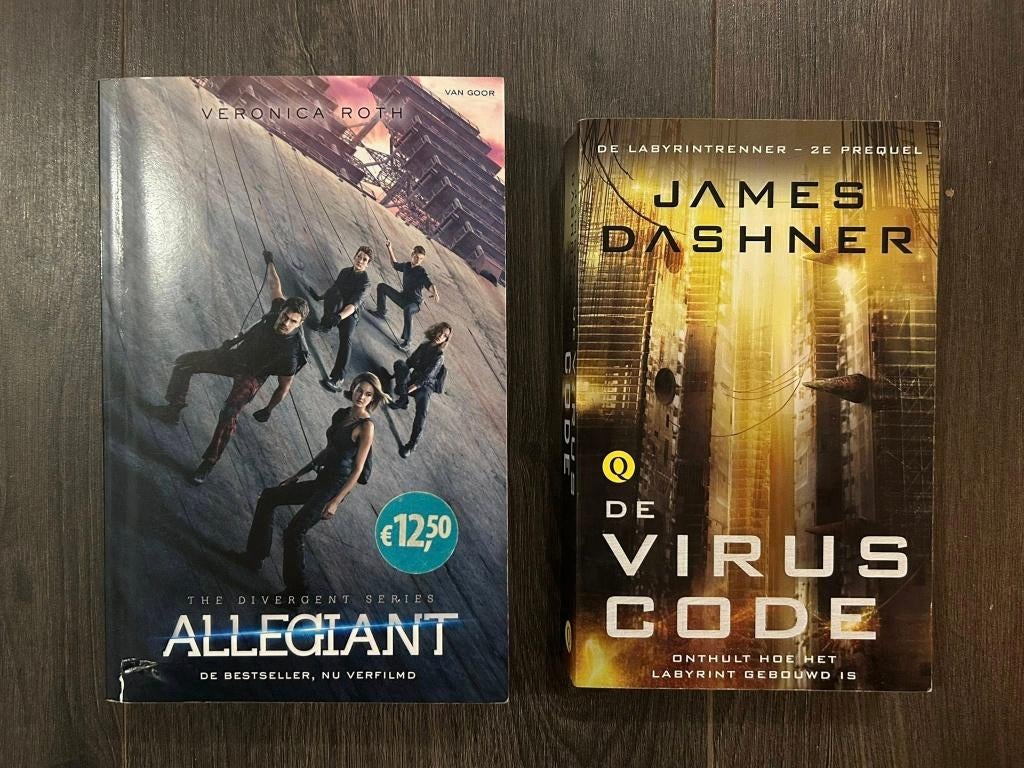 Divergent 3 - Allegiant & Labyrintrenner 5 - De viruscode, Ophalen of Verzenden, Gelezen