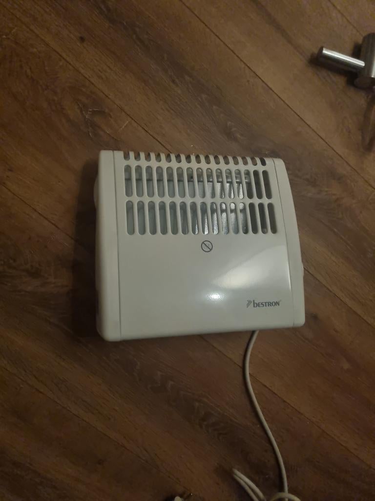 Bestron ABH401 elektrische kachel 400W, Doe-het-zelf en Verbouw, Verwarming en Radiatoren, Gebruikt, Minder dan 30 cm, Kachel