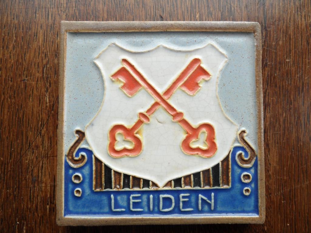leiden  westraven tegel  heraldiek  in perfecte staat  10x10, Ophalen of Verzenden