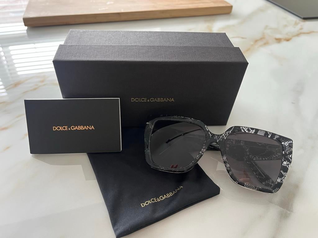 Dolce & Gabbana Zonnebril - Nieuw, Sieraden, Tassen en Uiterlijk, Zonnebrillen en Brillen | Dames, Zonnebril, Zwart, Nieuw, Ophalen of Verzenden