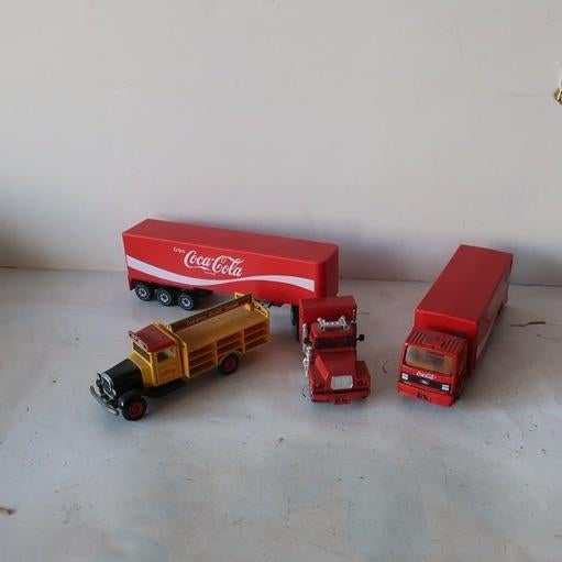 SIKU Coca-cola vrachtwagen Mack Ford & oldtimer SET PRIJS, Ophalen of Verzenden, Gebruikt, Bus of Vrachtwagen, SIKU