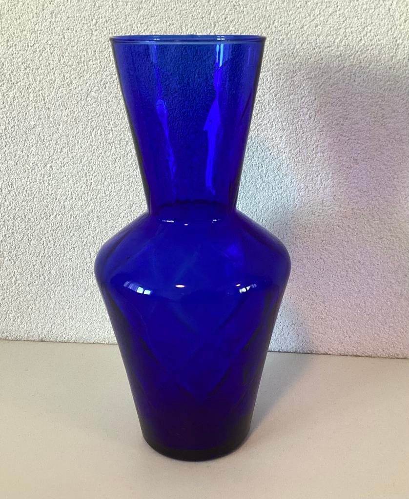 Vintage vaas, Blauw, Aardewerk of Porselein, Ophalen of Verzenden, Zo goed als nieuw