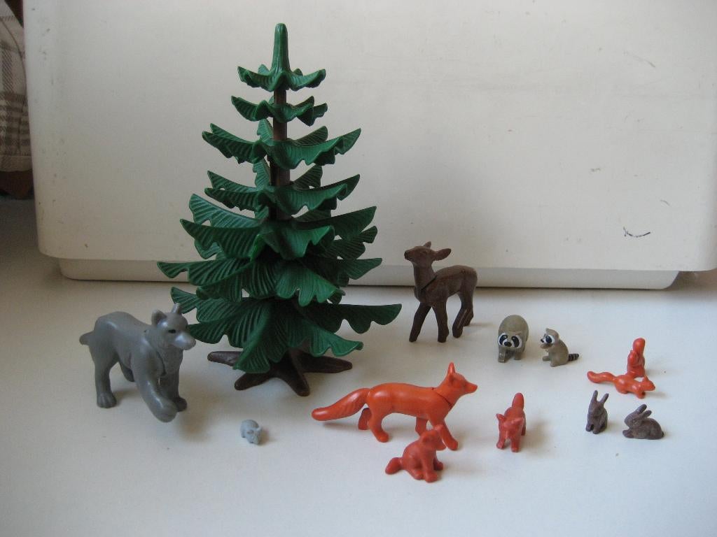 playmobil bosdieren bij boom wolf hert vossen wasberen, Ophalen of Verzenden, Zo goed als nieuw