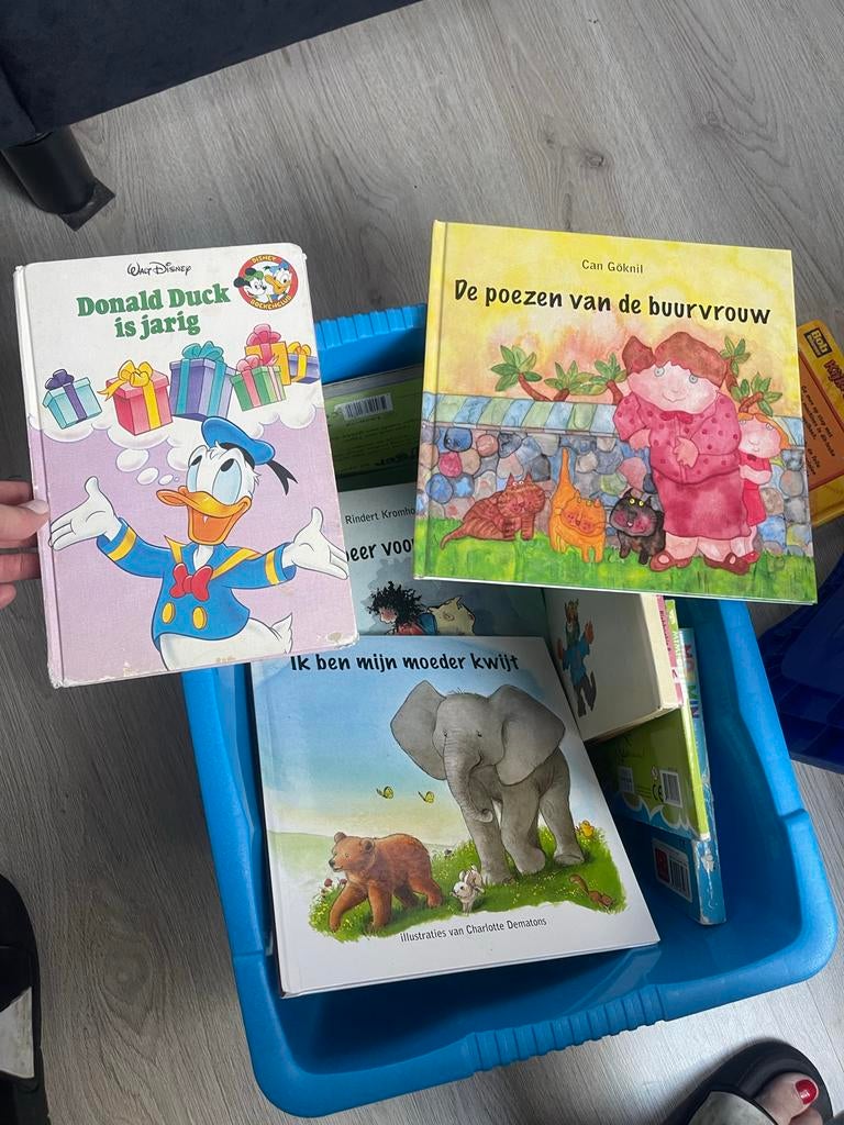 Doos vol diverse kinderboeken: Disney, Moomin, Woezel & Pip, Boeken, Ophalen, Gelezen, Fictie algemeen