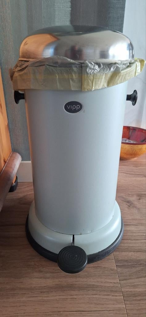 Vipp pedaalemmer vintage., Ophalen, Gebruikt, Metaal, Minder dan 50 cm