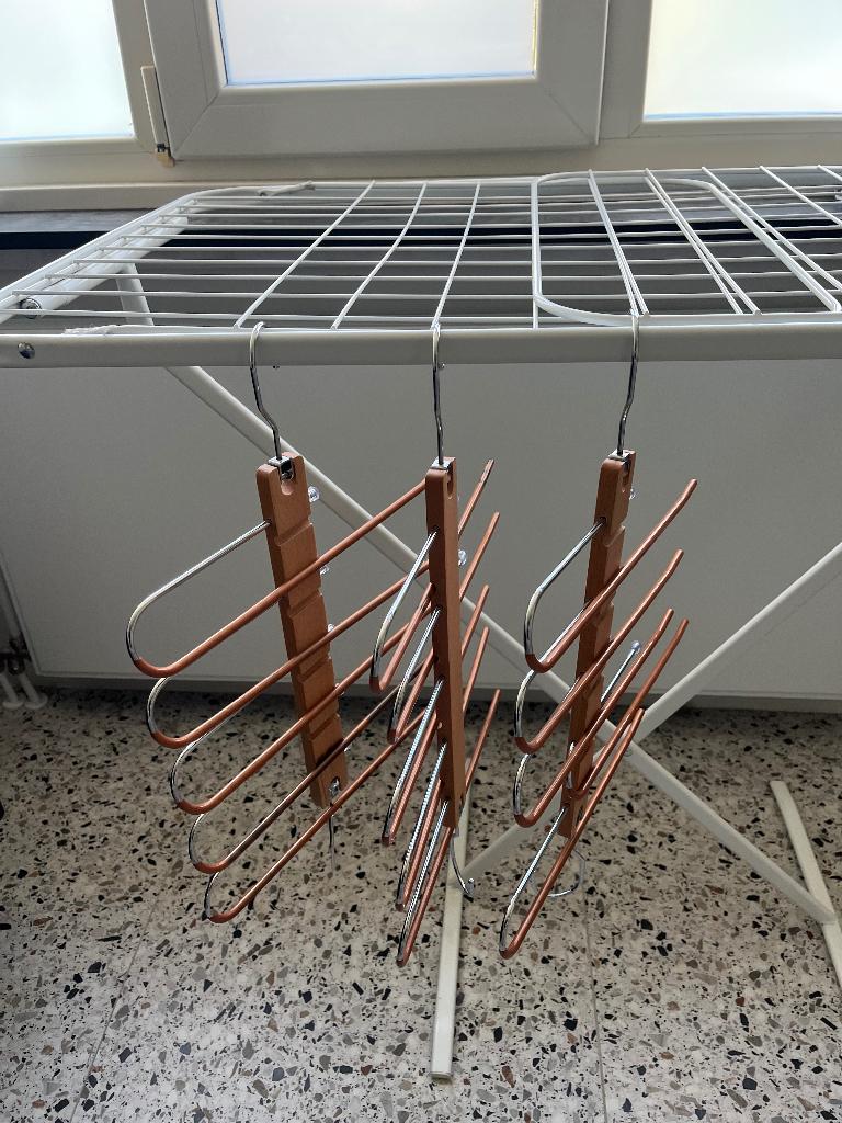 Broekhangers 3 stuks, Kleding | Dames, Kledinghangers, Ophalen, Gebruikt, Metaal, Kinderen en Volwassenen