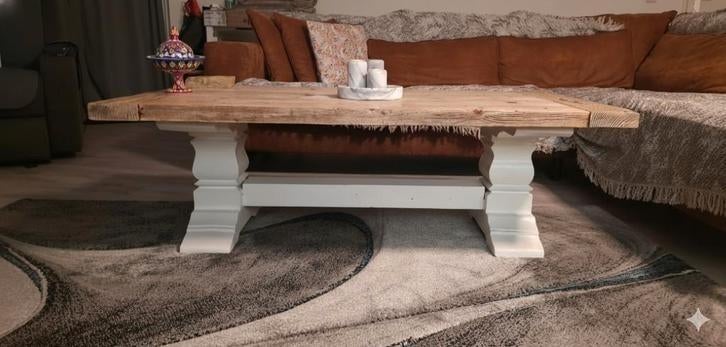 Houten salontafel met robuuste poten, Ophalen of Verzenden