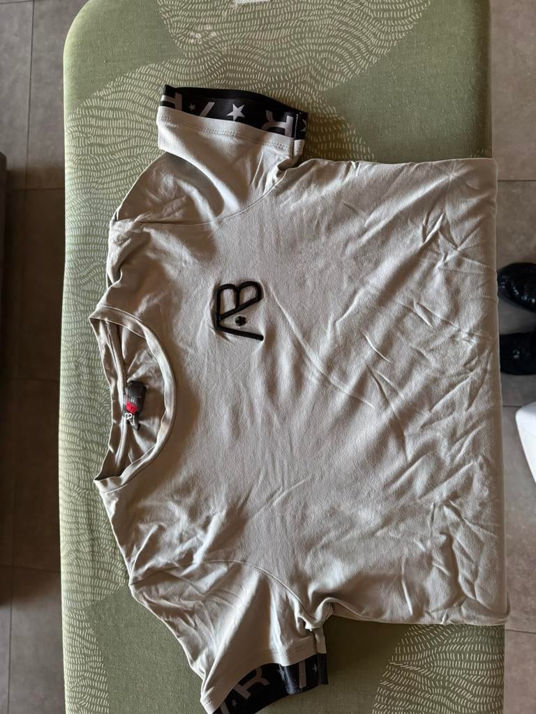 Jongens t-shirts maat s, Ophalen of Verzenden, Zo goed als nieuw, Maat 46 (S) of kleiner, Overige kleuren