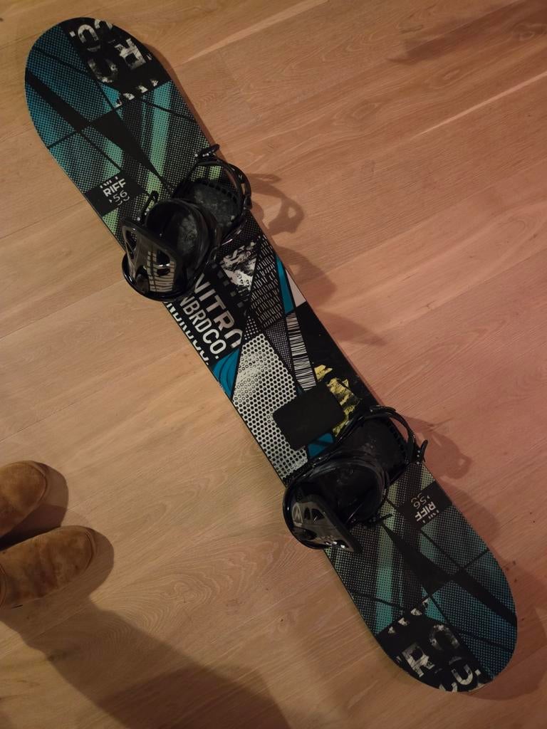 Nitro Riff Snowboard 156 cm met Raiden bindingen, Ophalen, Gebruikt, Board