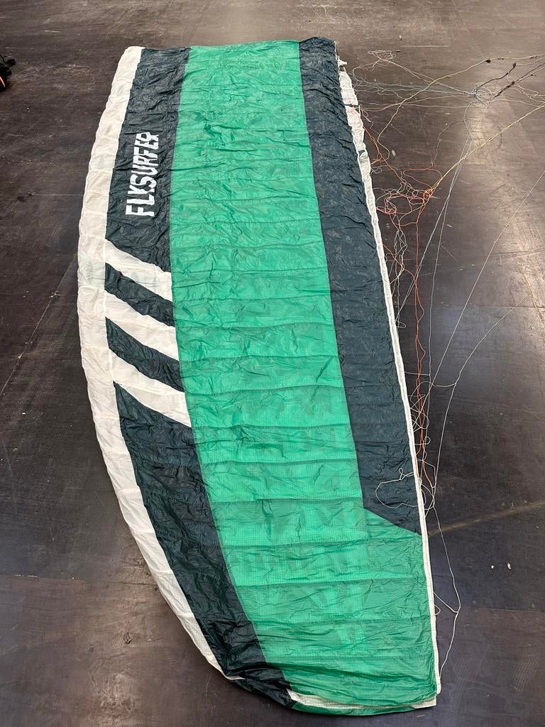 Flysurfer Sonic 3 - 15m, Watersport en Boten, Kitesurfen, Gebruikt, 15 m², Geen board, Ophalen of Verzenden