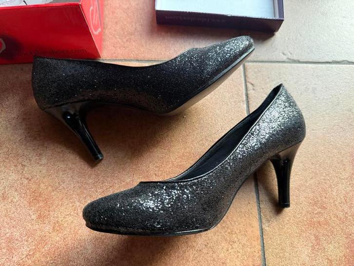 Zwarte glitter pumps - Maat 40 Fabulous Fabs, Ophalen of Verzenden, Zo goed als nieuw, Zwart, Overige merken