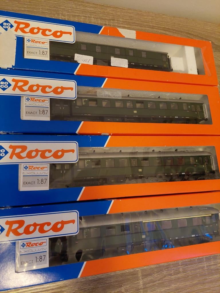 Roco DB Eilzugwagen 44546 44547 44549, Ophalen of Verzenden, Gelijkstroom, Wagon, Roco