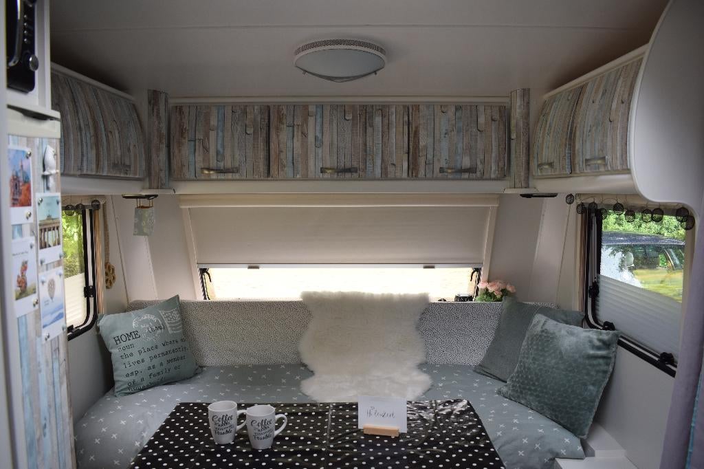 Heerlijk slapen in deze Stijlvolle caravan, 2 aparte bedden, Particulier, Luifel, Tot en met 4