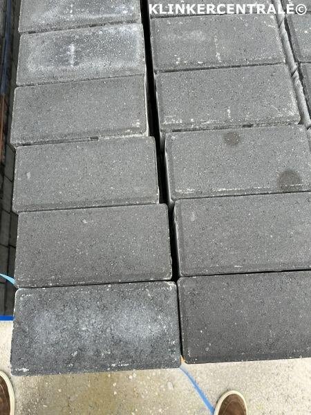 147,2m2 antraciet 21x10,5x8cm betonklinkers straatstenen bkk, Info@morssinkhof-groep.nl, Haaksbergerstraat 39 7555 HB Hengelo