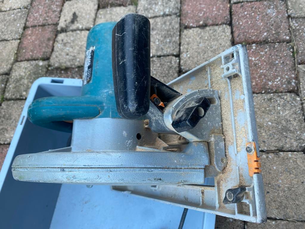 MAKITA 5903r Cirkelzaag - Krachtig en Betrouwbaar, Gebruikt, Cirkelzaag, 70 mm of meer, Ophalen of Verzenden