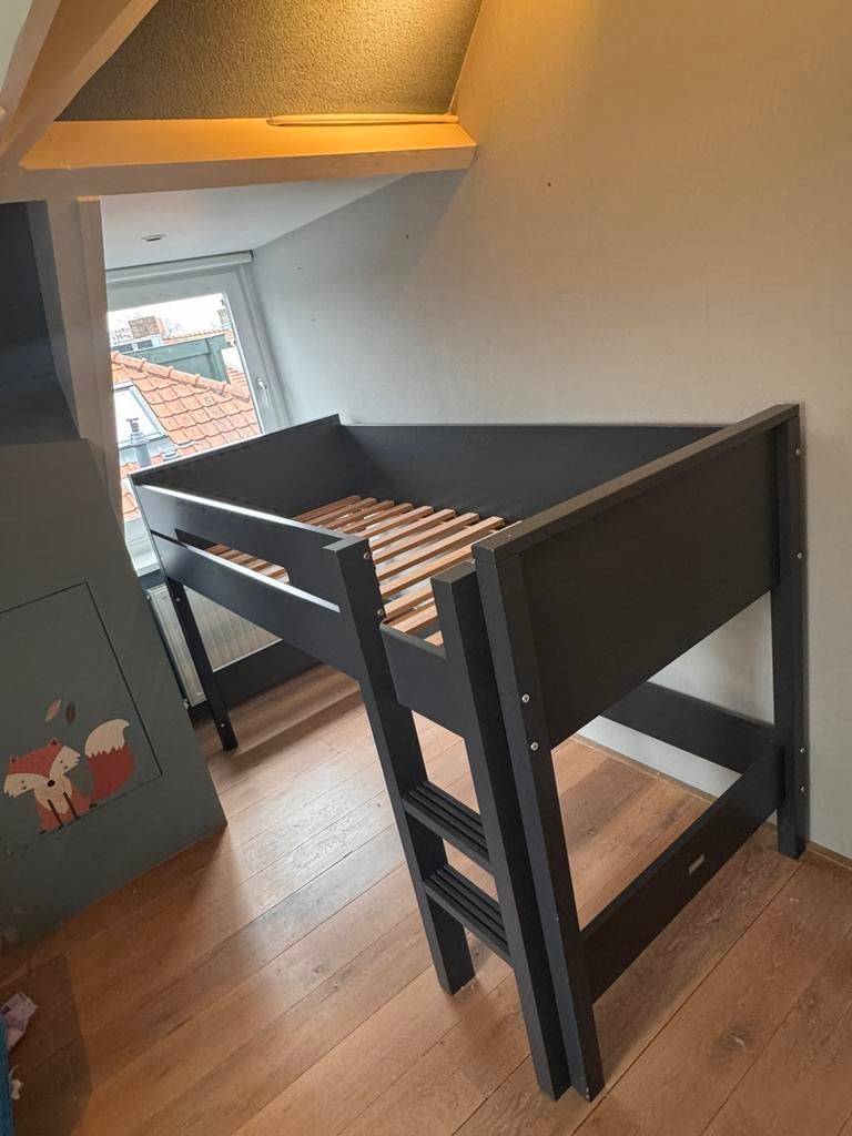 Robuuste Bopita half hoogslaper 90x200, Kinderen en Baby's, Kinderkamer | Stapelbedden en Hoogslapers, Ophalen, Gebruikt, Halfhoogslaper