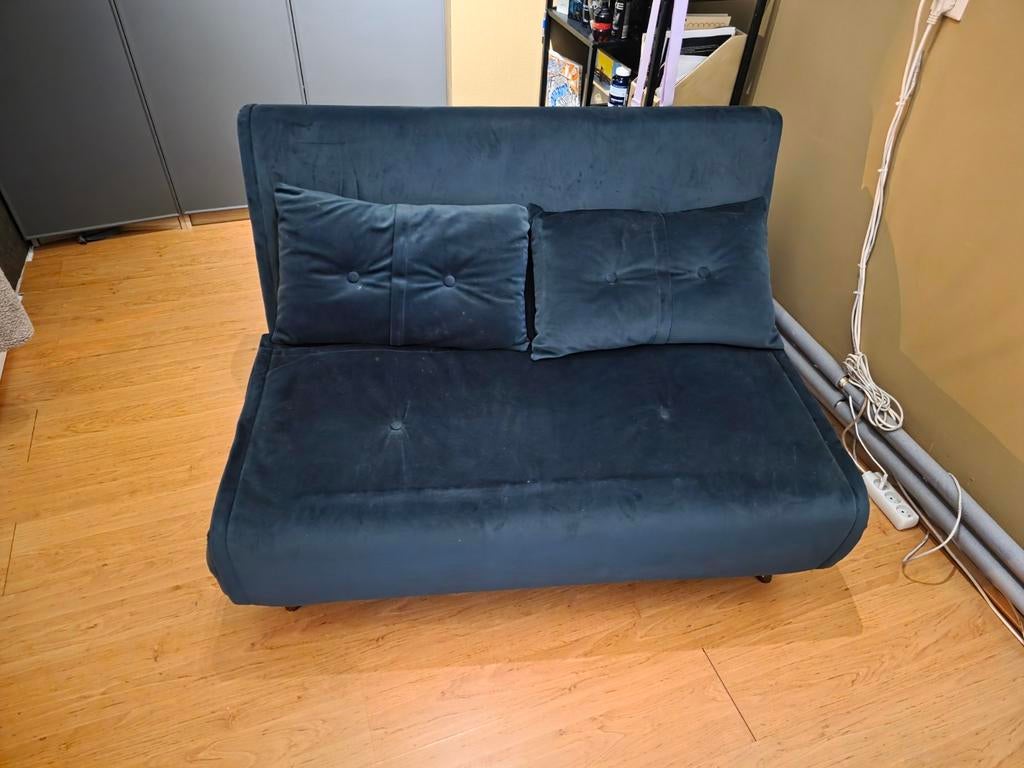 Comfortabele slaapbank - Ideaal voor kleine ruimtes, Ophalen, Eenpersoons, 190 cm of minder, Zo goed als nieuw