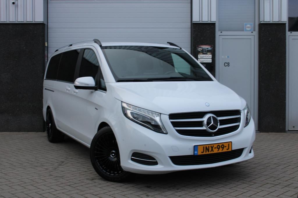Mercedes-Benz V-Klasse, V250 Lang Avantgarde, 6 zitplaatsen!, Auto's, Euro 5, Achterwielaandrijving, Wit, Leder