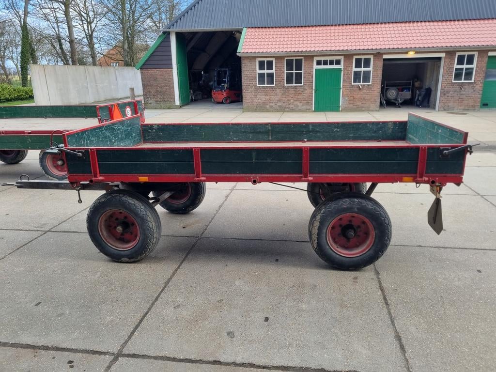 2x Boerenwagen / Plattewagen, Ophalen