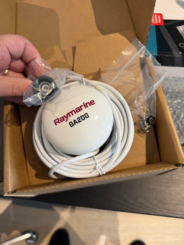 Raymarine GA200 GPS passieve coax antenne | A80589 NIEUW, Watersport en Boten, Ophalen of Verzenden, Nieuw, Communicatie