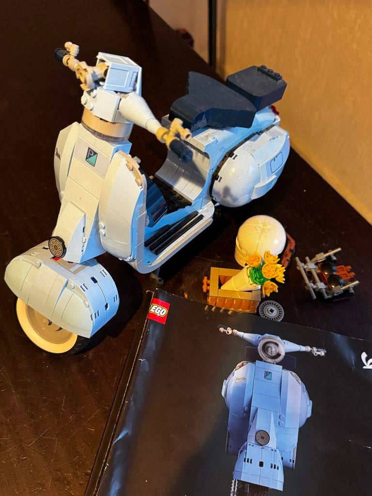 LEGO Vespa Scooter, Ophalen, Zo goed als nieuw