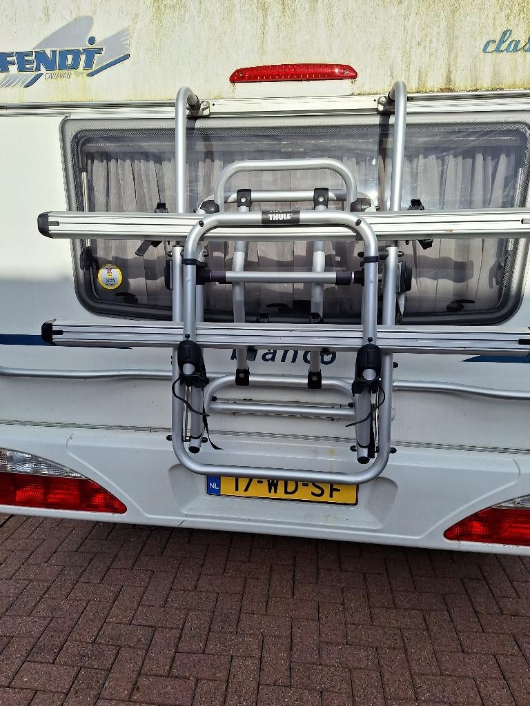 Thule v16 fietslift voor caravan of camper, Ophalen, Zo goed als nieuw