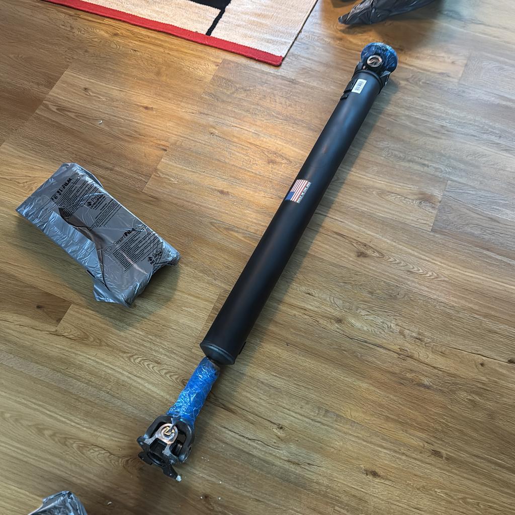 Ford Mustang S197 1-delige aandrijfas - Nieuw in doos, Ophalen of Verzenden, Nieuw, Ford