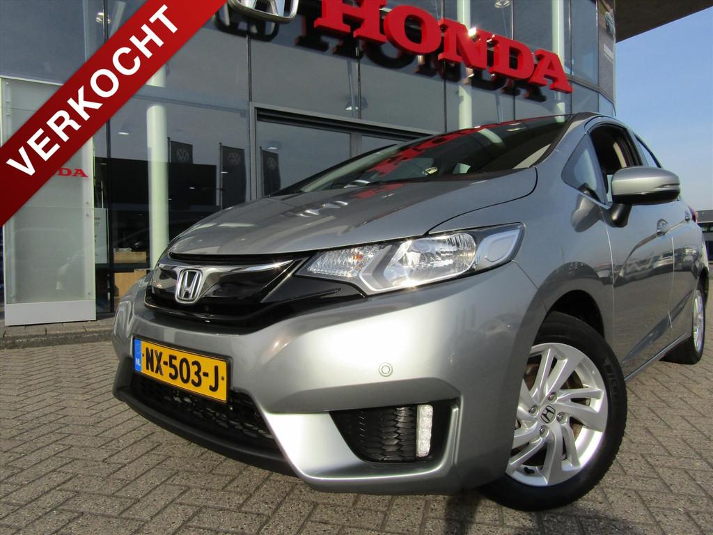 Honda Jazz 1.3 i-VTEC 102pk Comfort,navi,stoelverwarming, Gebruikt, 4 cilinders, 49 €/maand, Bedrijf