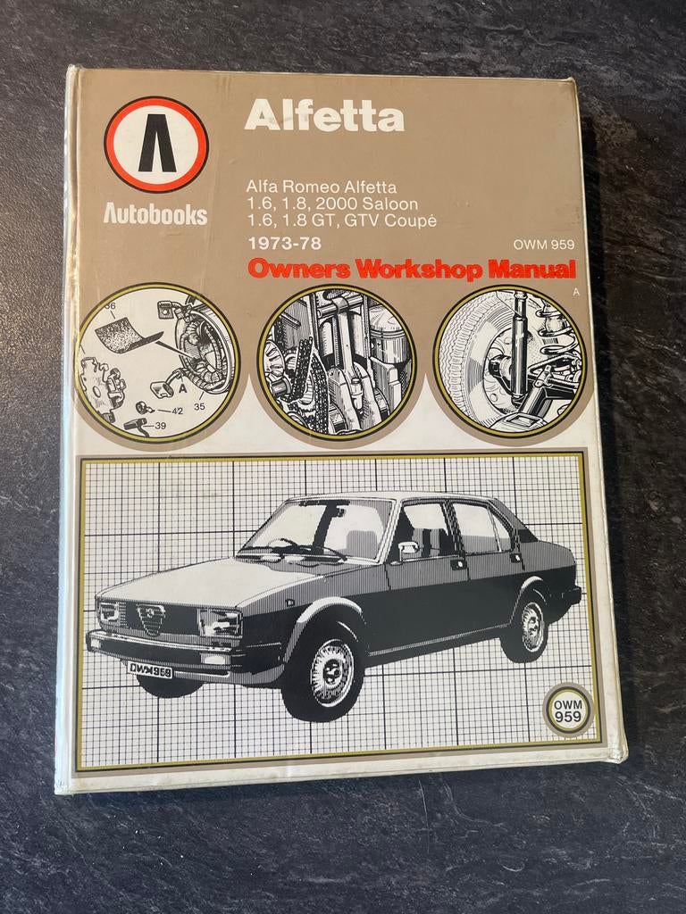 Alfa Romeo Alfetta Owners Workshop Manual 1973-1978, Ophalen of Verzenden, Gelezen, Alfa Romeo