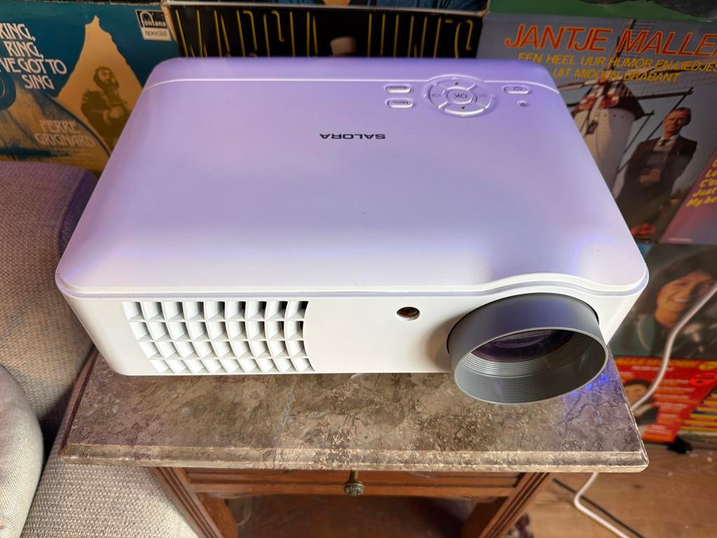 Salora LED beamer, Ophalen, Gebruikt, LED