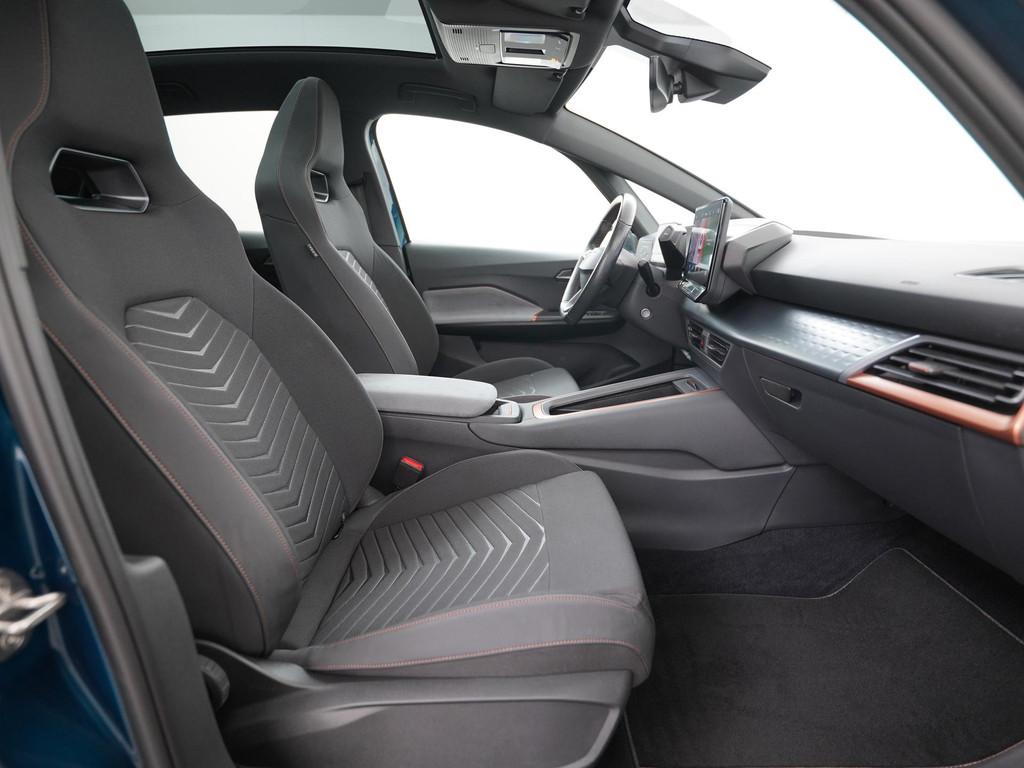 CUPRA Born 62 kWh | Stuur & Stoelverwarming | Panoramadak |, Automaat, 12 maanden, Gebruikt, Zwart
