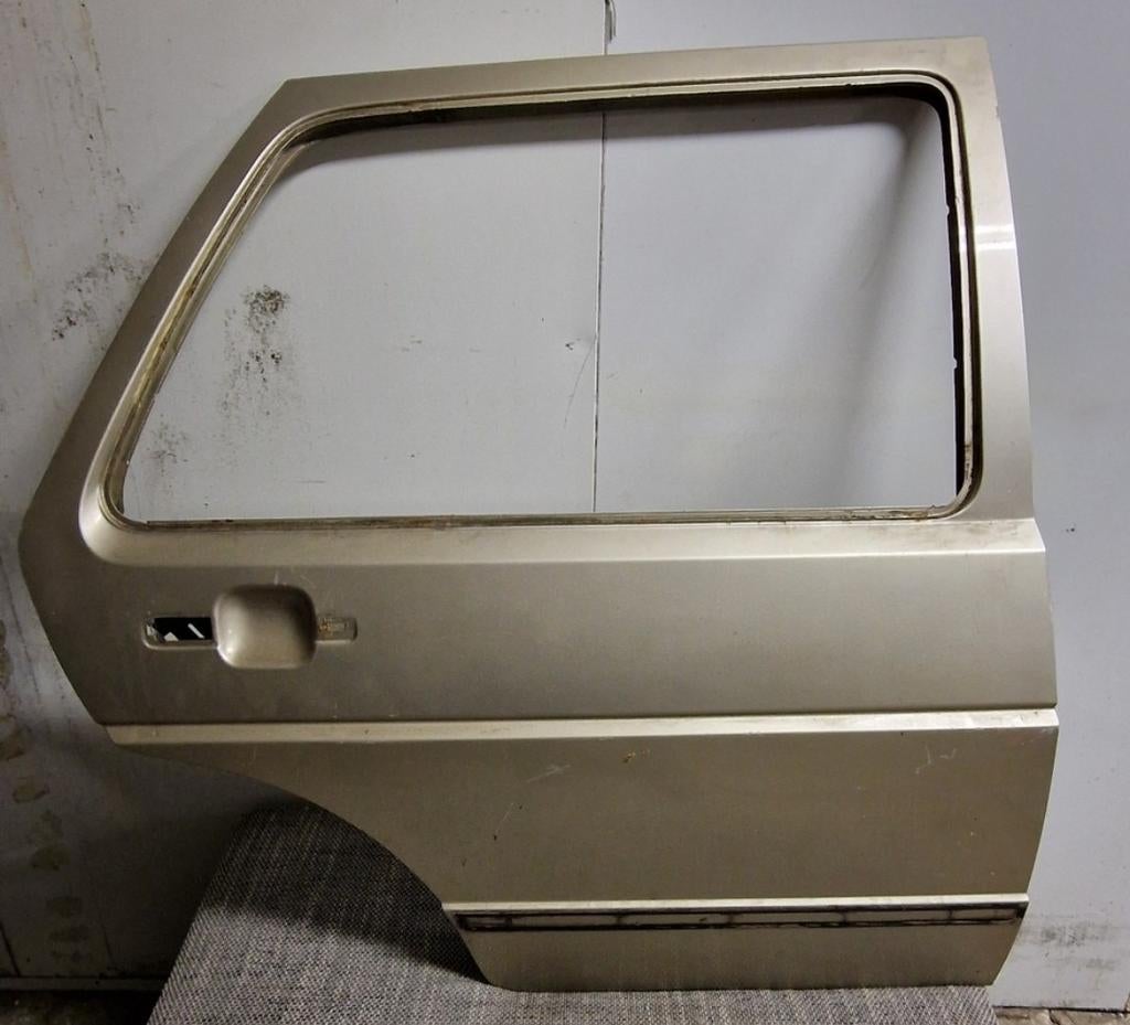 Deur vw golf mk2, rechts achter 4 deurs., Auto-onderdelen, Ophalen, Deur