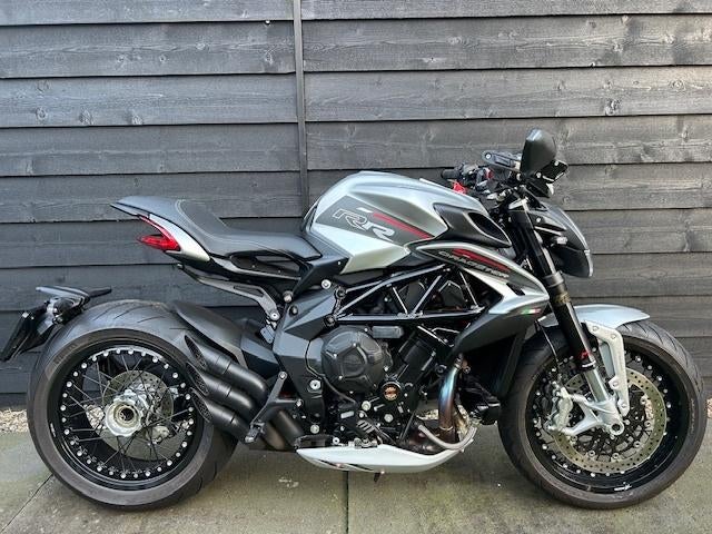 MV AGUSTA DRAGSTER RR.....BTW Motor !!, Motoren, Motoren | MV Agusta, Traction Control, Motorrijbewijs A, Bedrijf, 3 cilinders