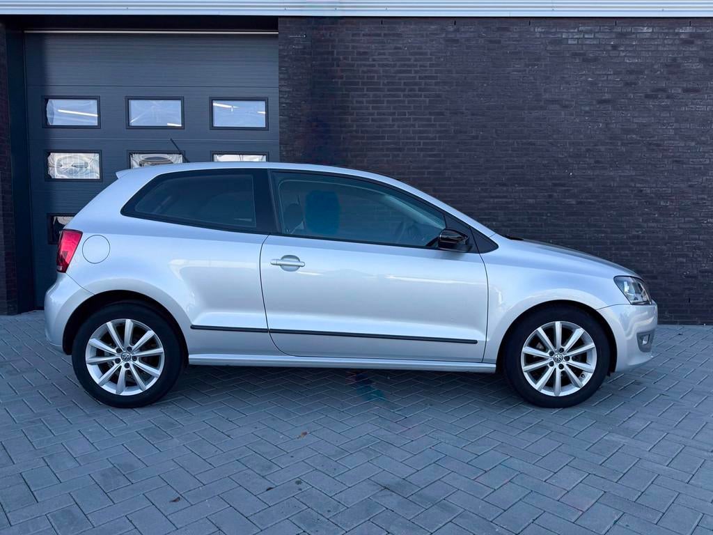 Volkswagen Polo 1.2-12V BlueMotion | 2012 | Cruise | Sch.dak, Voorwielaandrijving, Euro 5, Zwart, 1198 cc