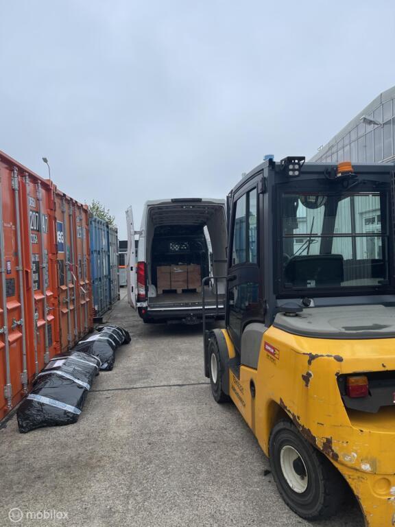 Verhuisbus met chauffeur 24/7 Nachttransport koerier