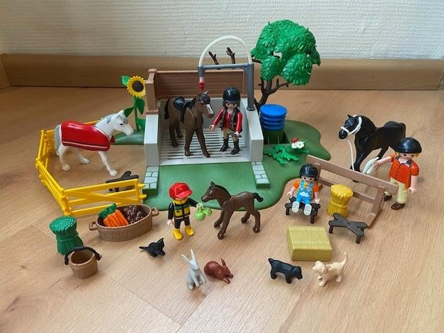 Playmobil, paardenstal: was plek/plaats, dieren poppetje, Ophalen of Verzenden, Gebruikt