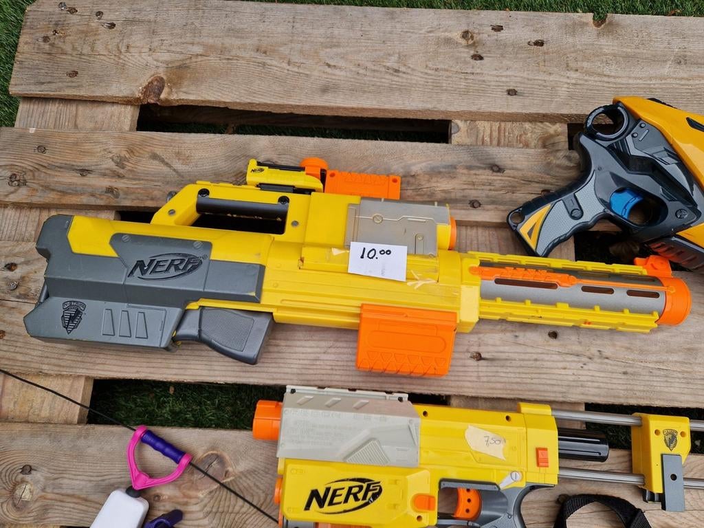 Nerf geweren en toebehoren - Diverse modellen, Ophalen of Verzenden, Gebruikt