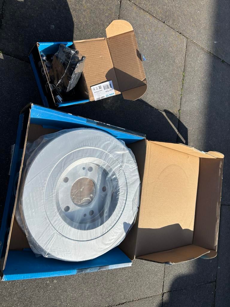 Remschijven en remblokken Mitsubishi ASX, Eclipse Cross, Out, Auto-onderdelen, Ophalen of Verzenden, Nieuw, Mitsubishi